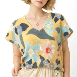 NWOT Rachel Zoe Fuzzy Floral Short Sleeve Sweater